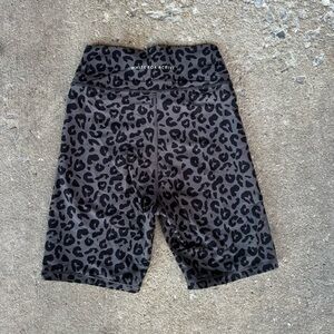 Leopard Print White Fox Active Biker Shorts‎ Size XS